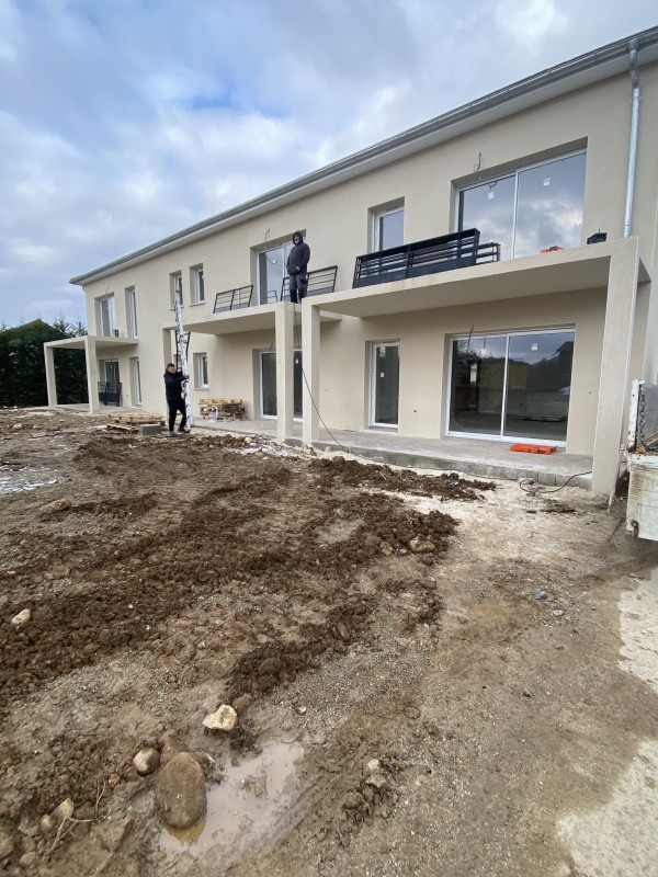 Fabrication de garde corps de balcon ainsi que des brise vue avec lame aluminium. 