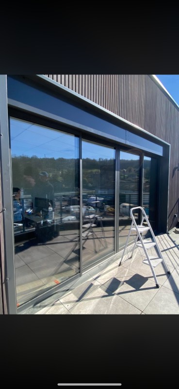 capot de store électrique. 