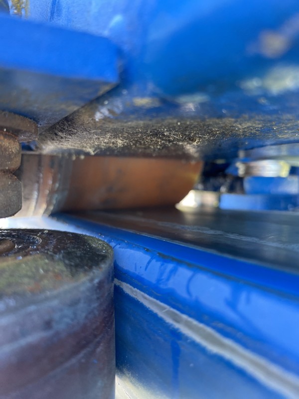 Renovation de galets de portail autoportant. 