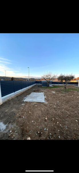 Pose de clotures et de barrieres de maison en aluminium sur Grenoble