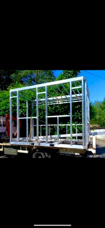 Fabrication d’un kiosque.